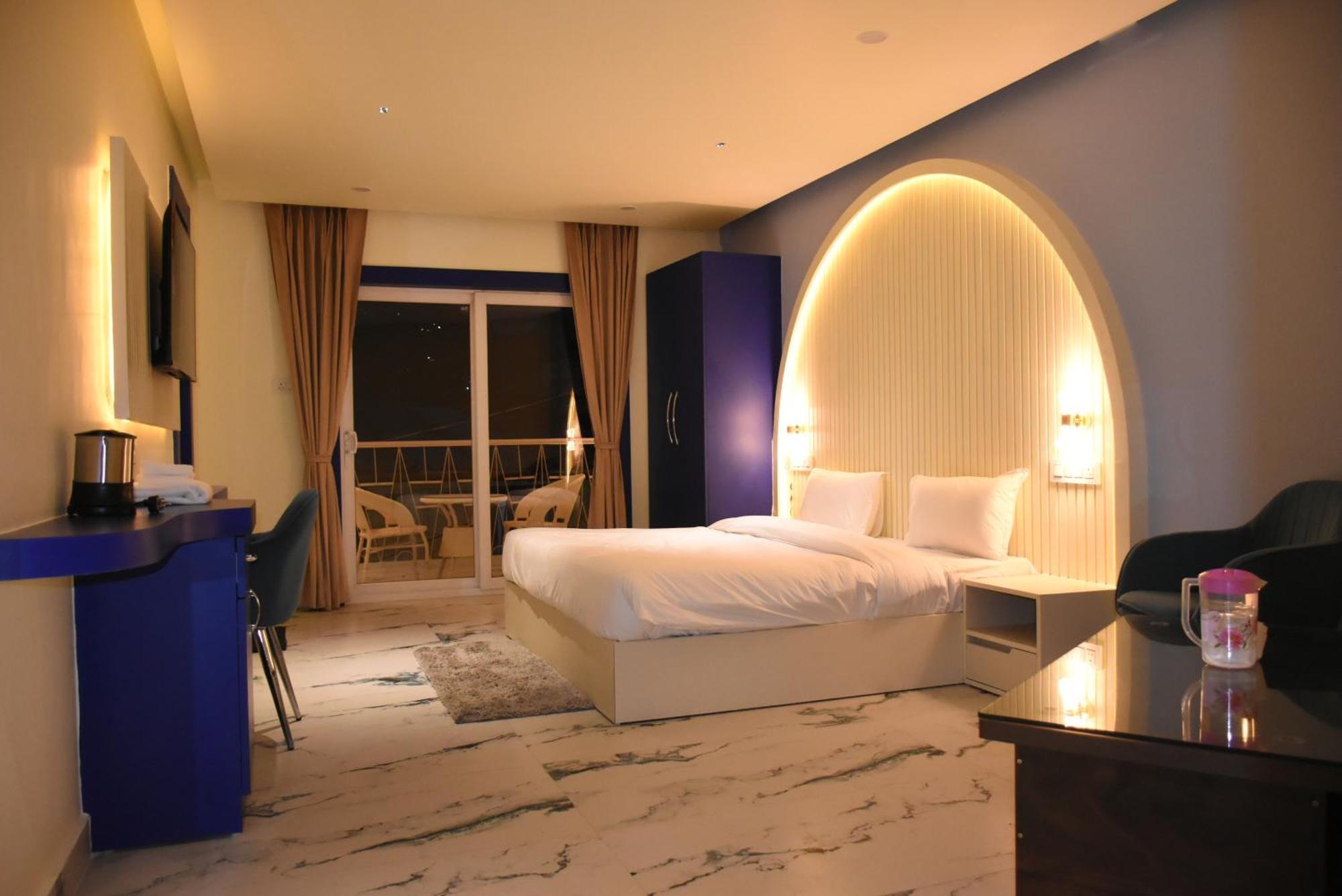 Spruce Hill Hotel & Restro Nainital Kültér fotó
